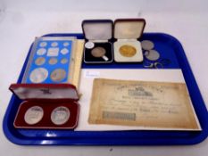 A tray of assorted coins to include Cooke Islands, proof $2 coin,