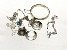 A small quantity of silver jewellery