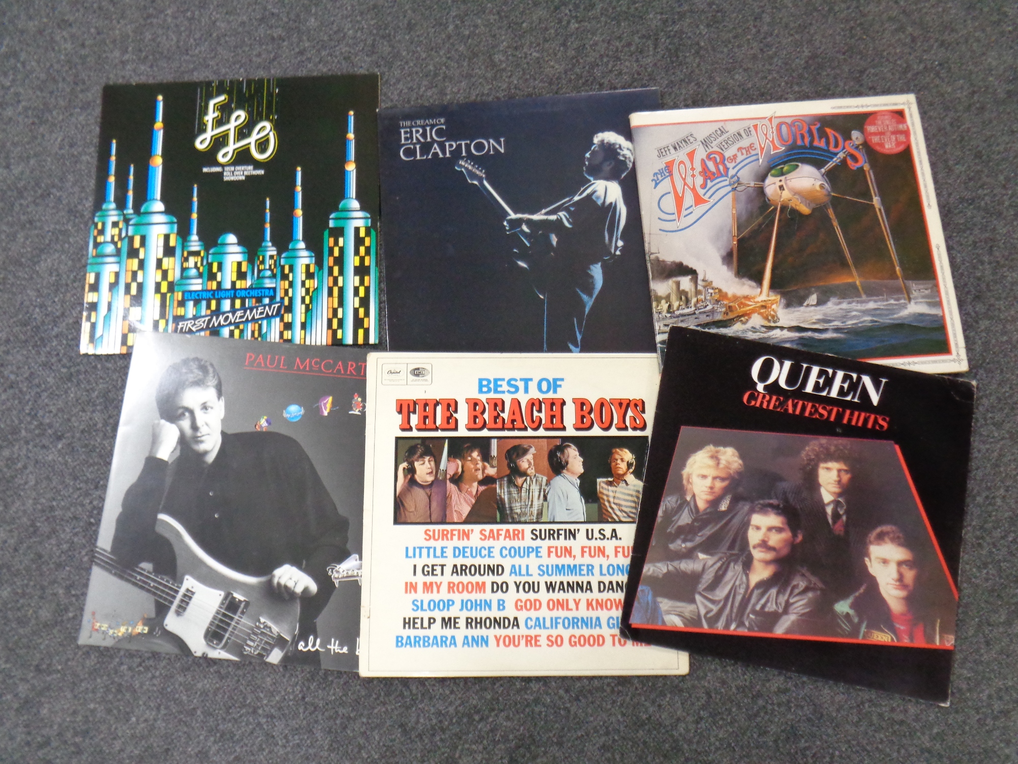A box of a quantity of vinyl LP's to include many by The Beatles and The Beach Boys including - Image 5 of 7