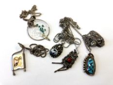 Assorted silver jewellery