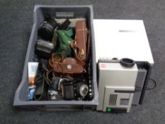 An Leica Pradovit P150 projector, boxed,