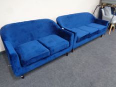 A contemporary three seater and two seater settee in blue fabric (af)