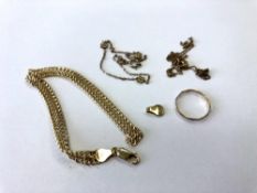 A group of 9ct gold jewellery (a/f) CONDITION REPORT: Some pieces with damages. 5.