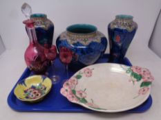 A tray containing a three piece Losol ware vase set,
