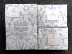 A Dorma Remington 300 thread count king size duvet cover together with two pairs of standard pillow