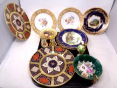 A tray containing Caverswall Romany patterned dinner plates,