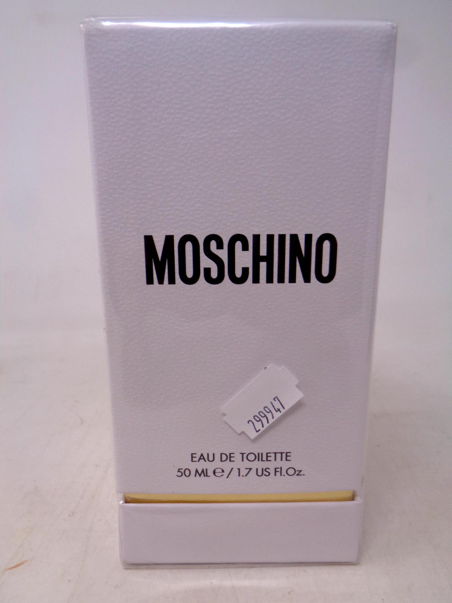 A Moschino Eau de Toilette,