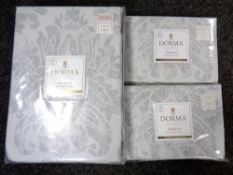A Dorma Orveito 300 thread count double duvet cover together with two pairs of matching pillow
