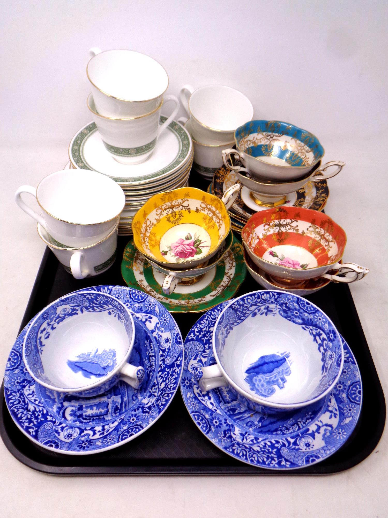 A tray of Spode Italian blue and white cups and saucers,