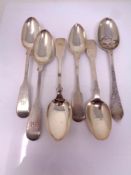 6 antique silver teaspoons, 140.7g.