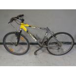 A Scott Yecora front suspension mountain bike (no seat)