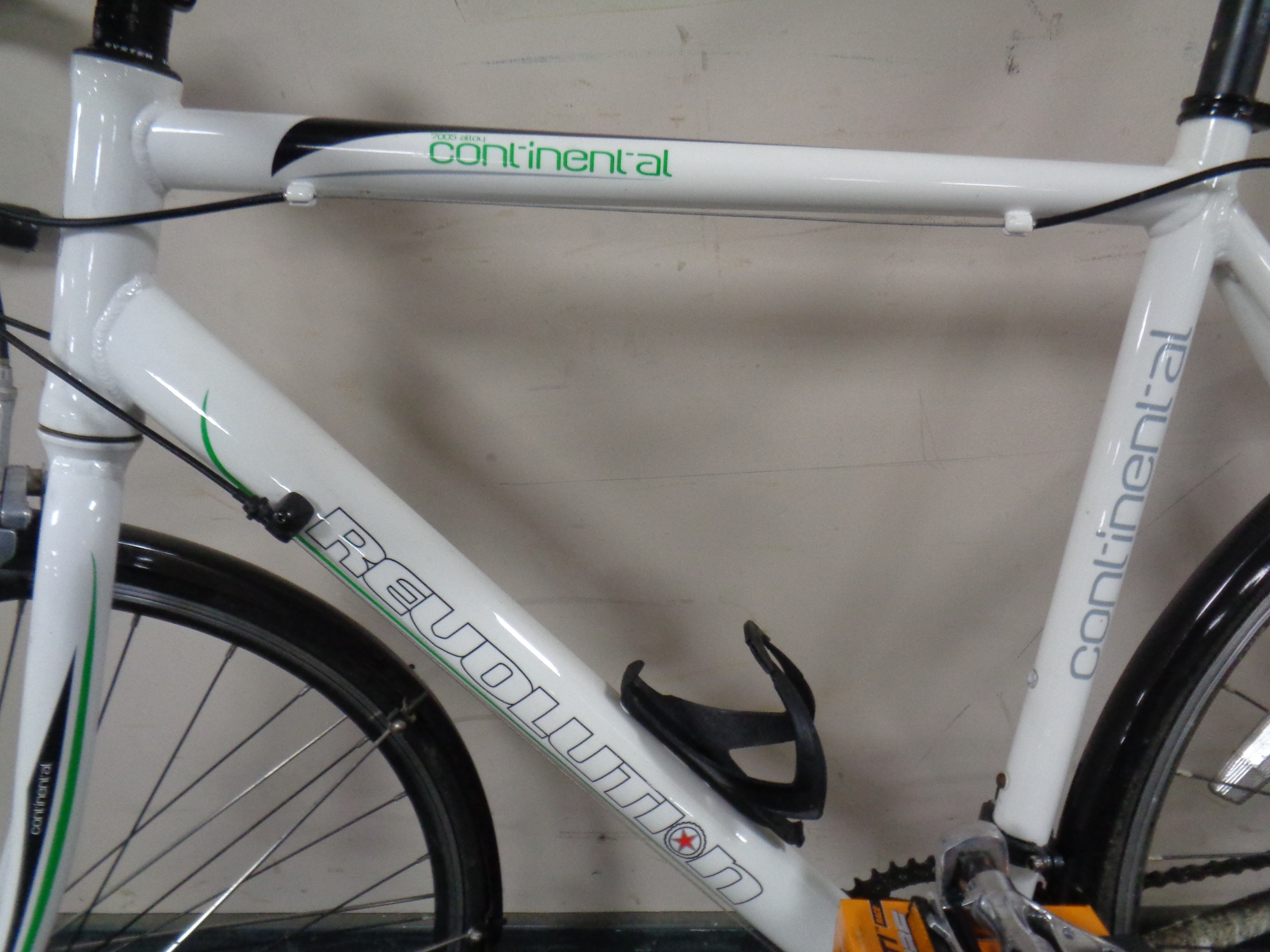 A Revolution 7005 alloy continental road bike with spare tyres. - Image 2 of 2