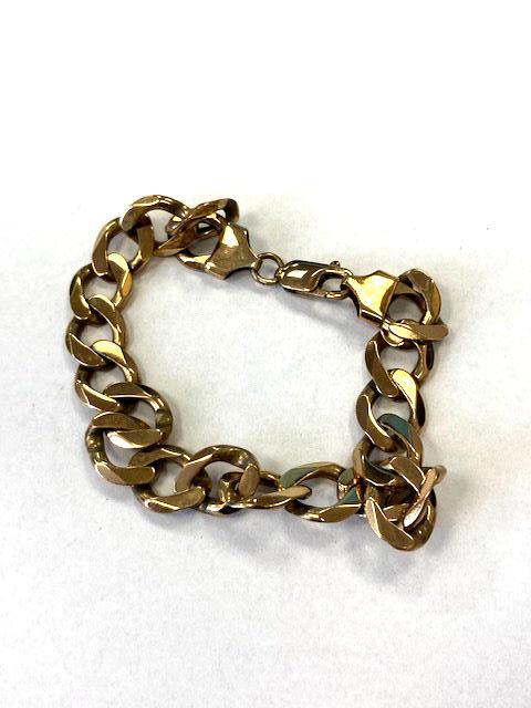 A gilded silver bracelet.