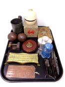 A tray of miscellany to include two vintage finger planes, leather cased tape measures,