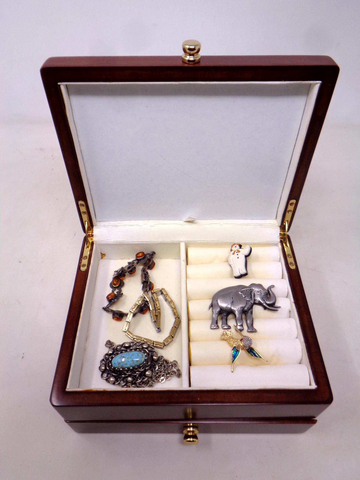 A small wooden jewelry box containing a quantity of costume jewelry together with a sewing box with - Image 2 of 2