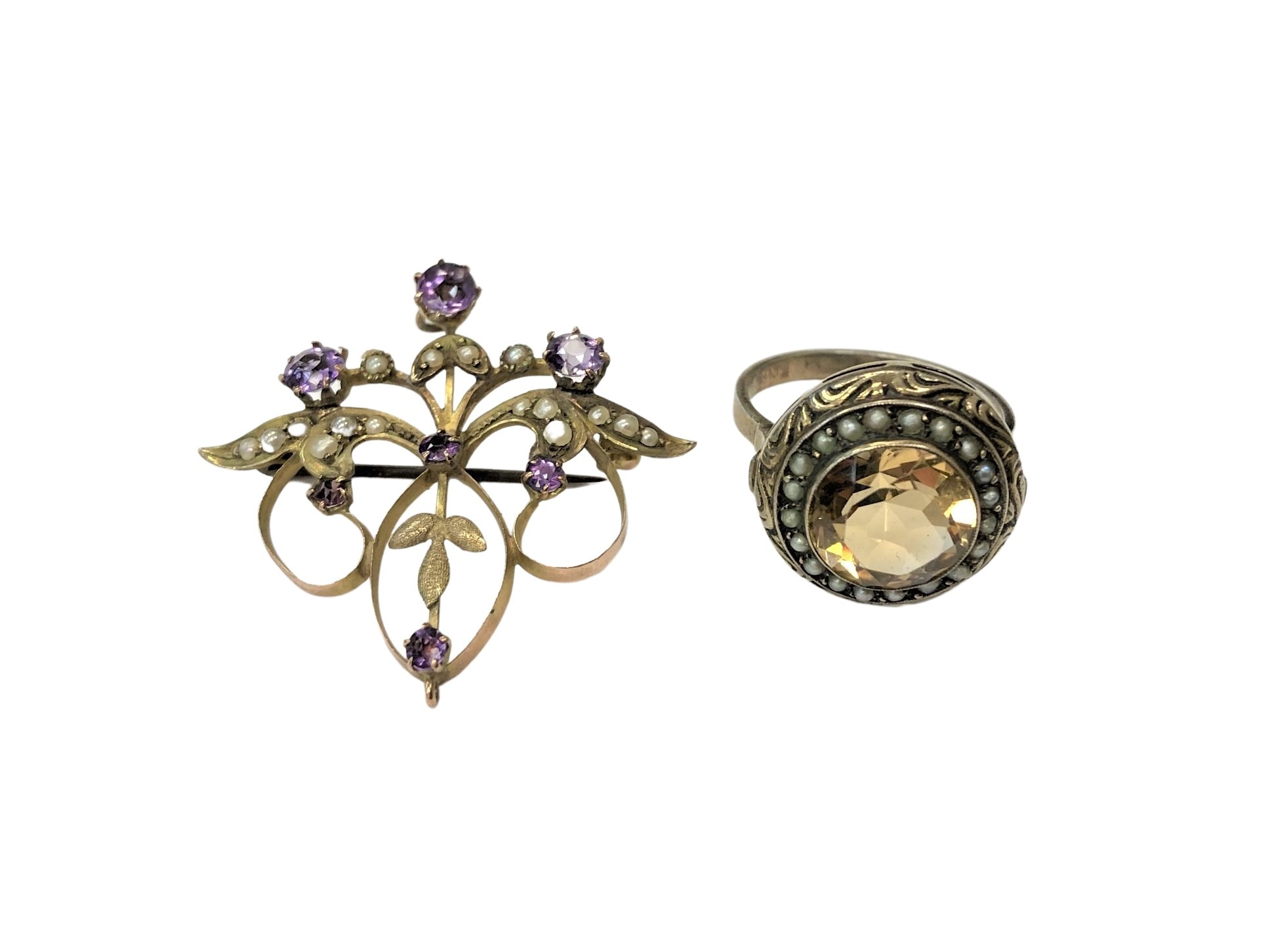 A 9ct gold brooch together with a vintage ring