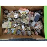 A box of cottage ornaments including Lilliput