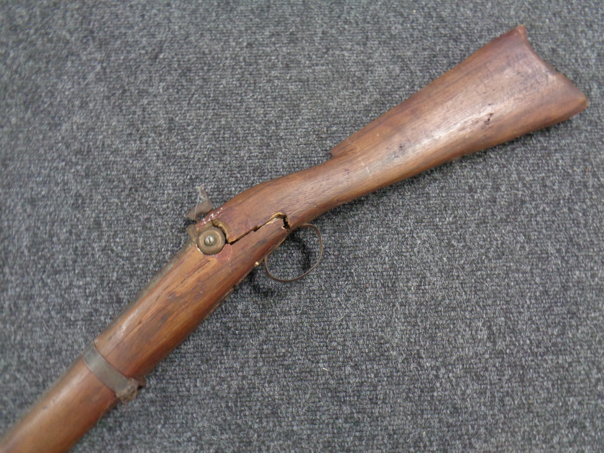 A replica musket (non-firing, - Image 2 of 2