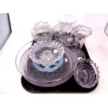 A tray of early 20th century and later glass ware - bowls, comports, vases,