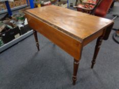 A Victorian drop leaf