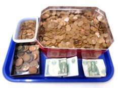 A tray of a very large quantity of Elizabeth II half pennies and other pre decimal coins,