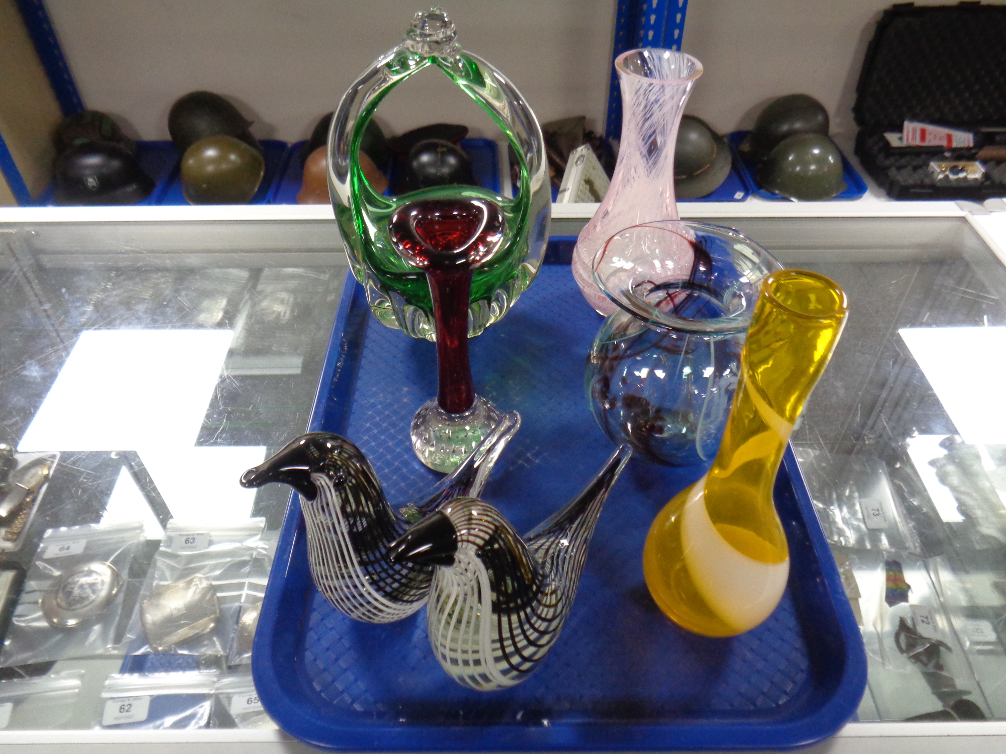 A tray of pair of art glass bird ornaments together with five further vases and baskets to include