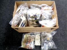 A box of a very large quantity of unboxed 1:35 modelling figures,
