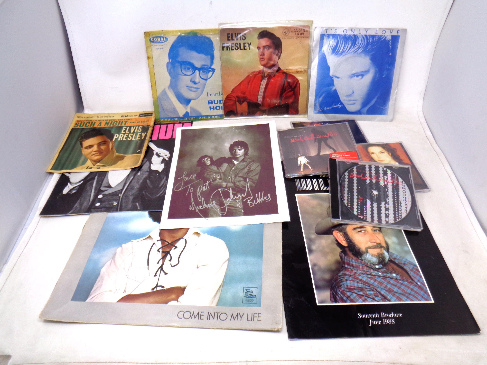 Vintage Buddy Holly Heartbeat EP, Elvis Presley Such a Night EP/others etc,