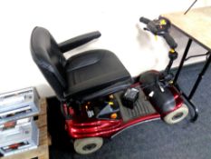 A Shop rider mobility cart with key and charger (Af)