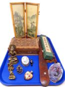 A tray of Oriental wares, two-fold screen, wooden trinket box, brass figures including Buddha,
