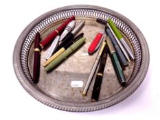 A collection of fountain pens to include Shaeffer,