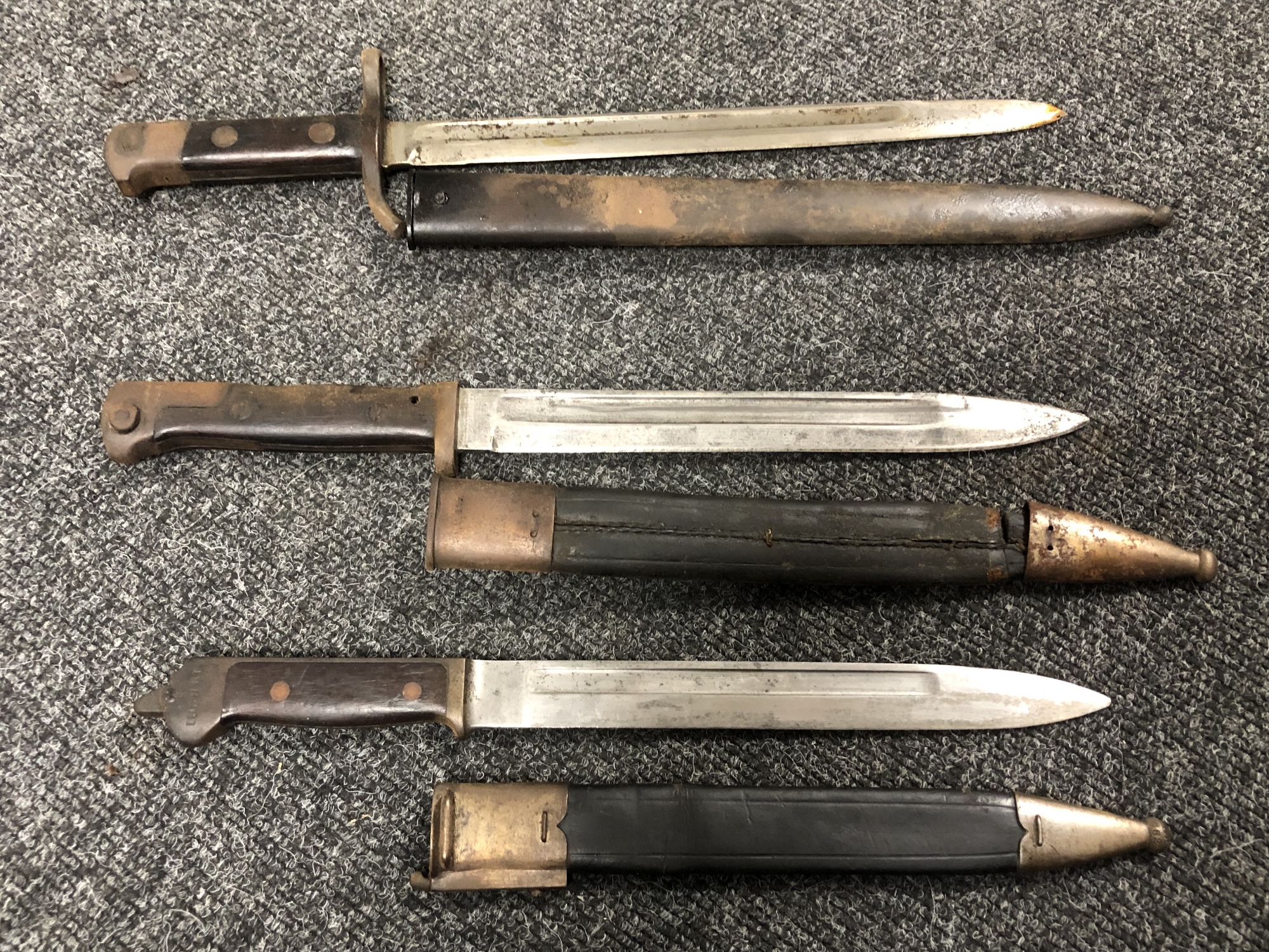 Three military bayonets in scabbards - Image 4 of 8