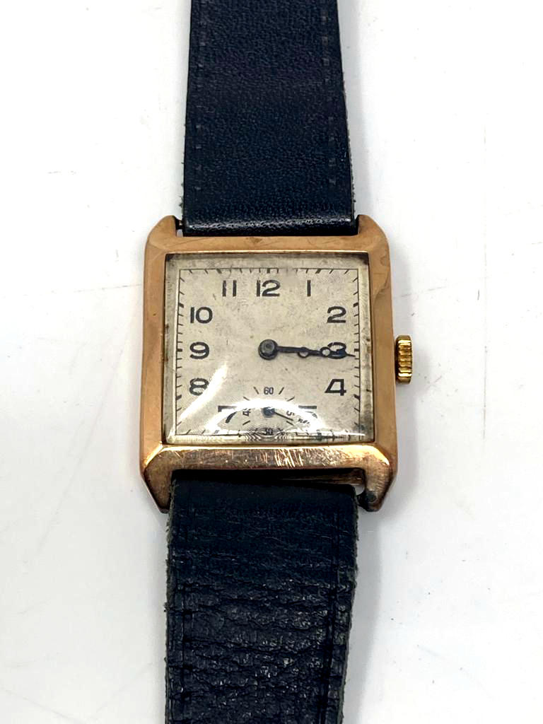 An early 20th century gent's yellow gold wristwatch