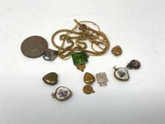 A small quantity of costume jewellery : pendants, chains,