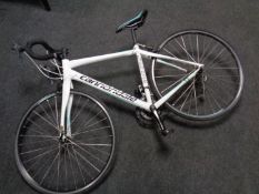A Cannondale Synapse road bike