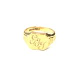 A heavy gauge gent's 18ct gold signet ring, size P CONDITION REPORT: 11.