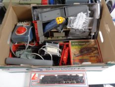 A box of Lima models, 42700 locomotive engine with tender,
