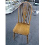 An elm and beech Windsor dining chair