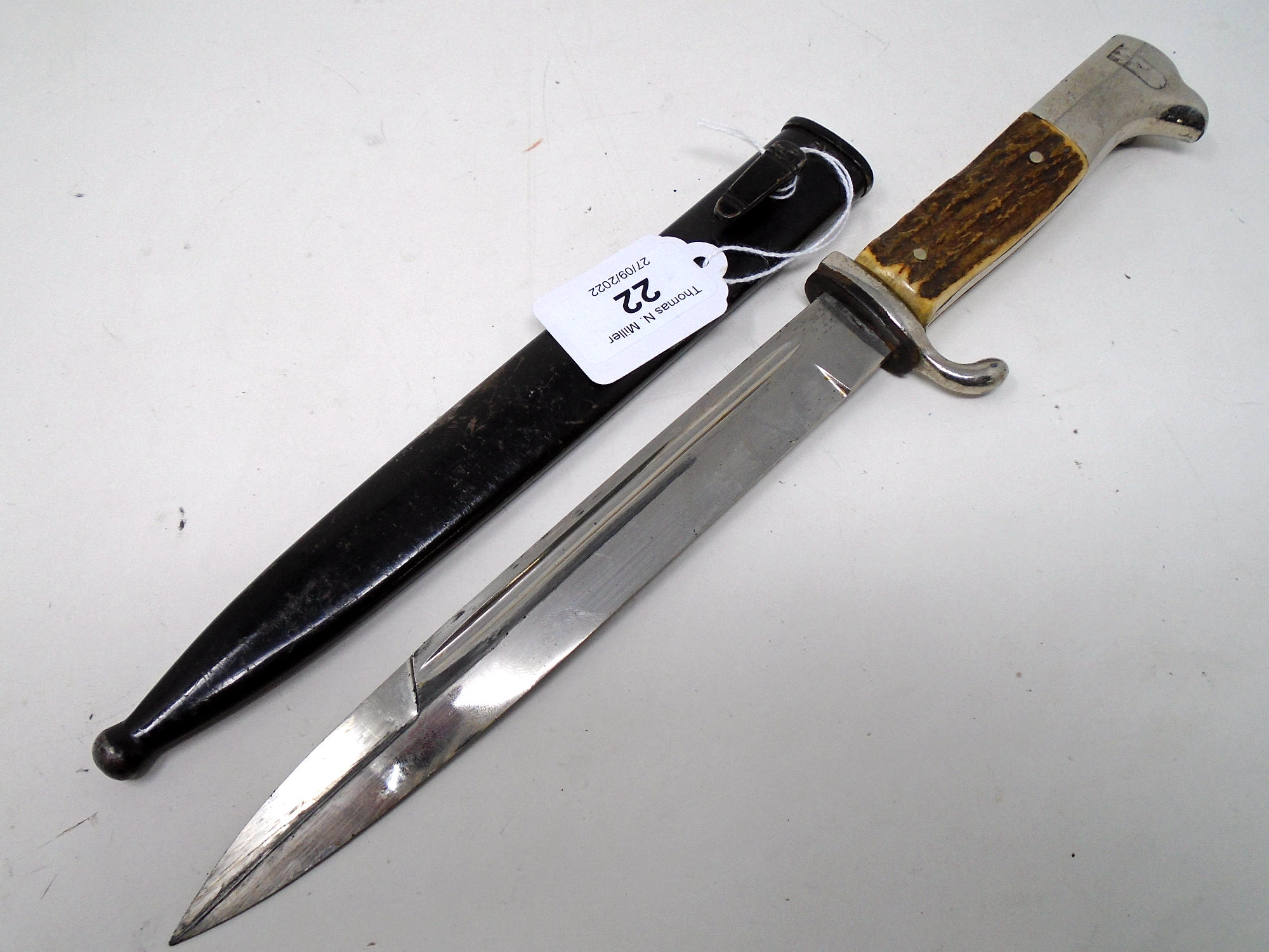 A German Third Reich K98 Parade bayonet with antler-handled grip, 9.