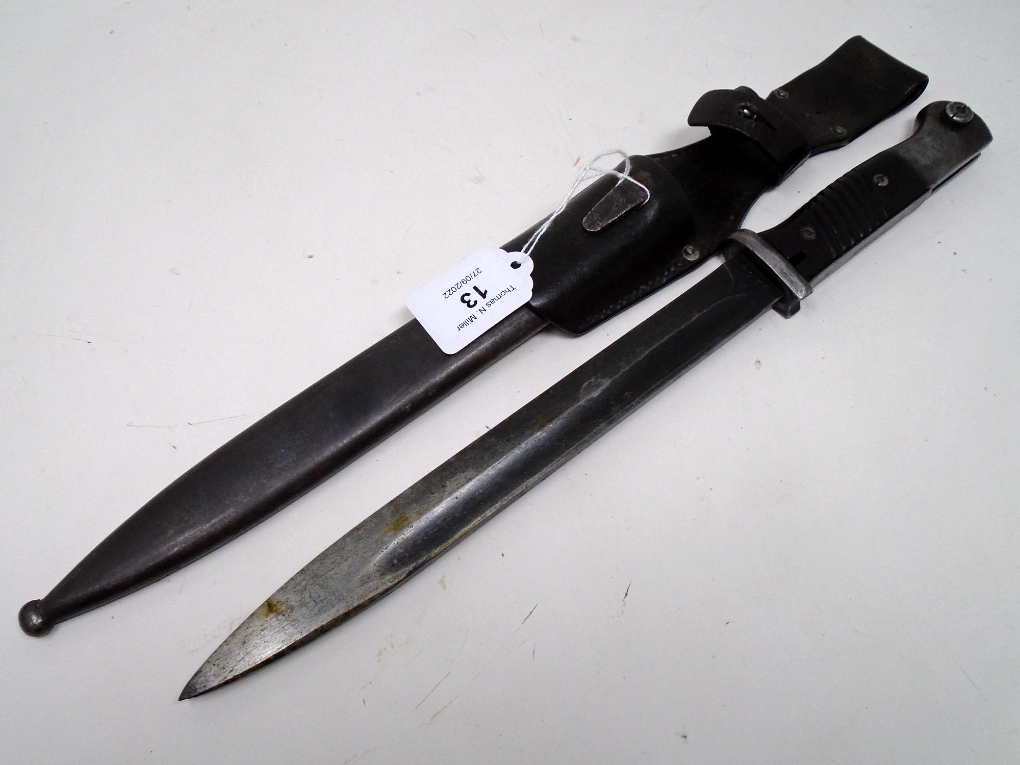 A German Third Reich K98 Mauser short bayonet, 9.