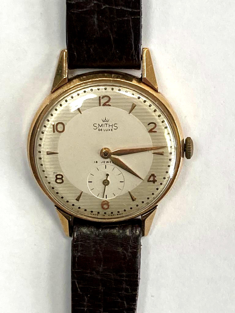 A 9ct gold Smiths Deluxe Gentleman's wristwatch, 18 jewels, centre second dial, - Image 2 of 2