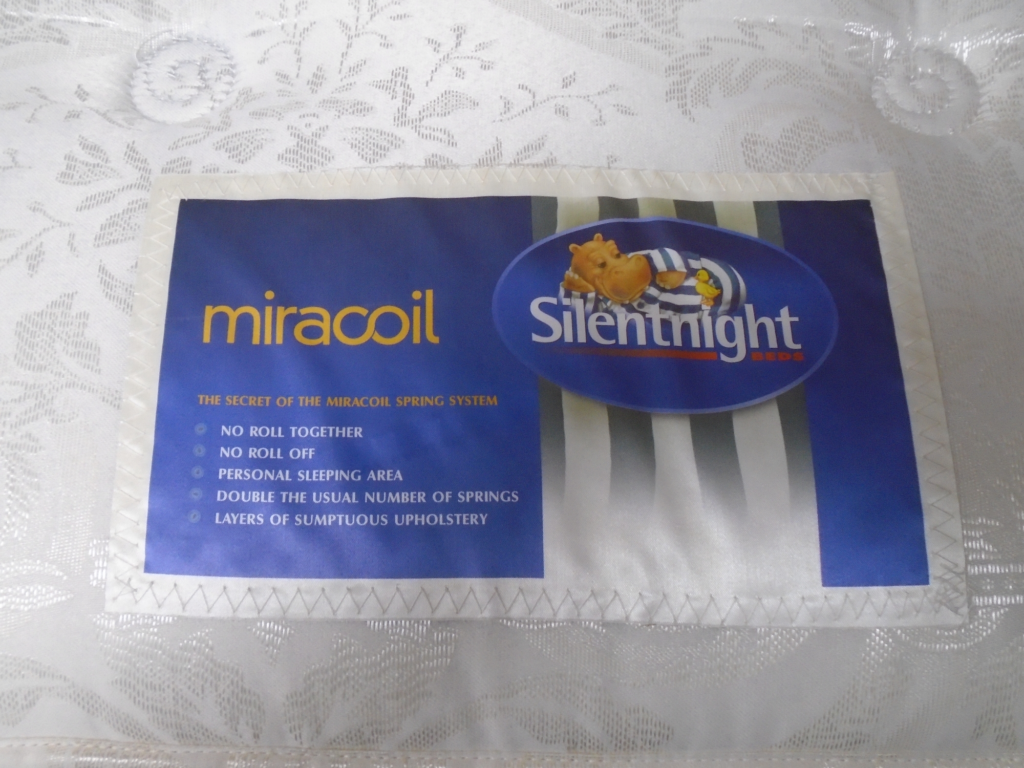 A 4'6" divan set with Silent Night Miracoil mattress. - Image 2 of 2