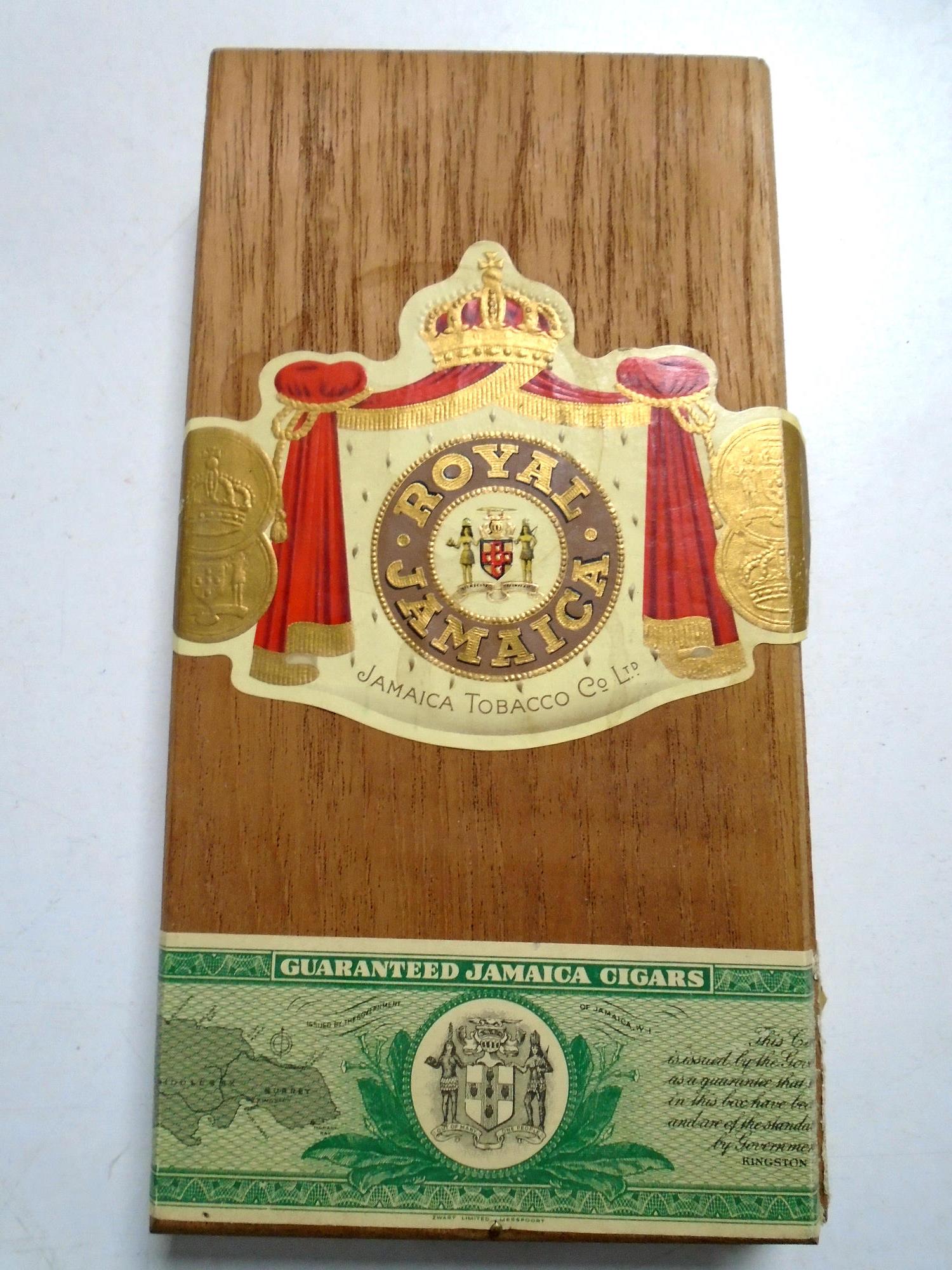 A box of five Royal Jamaica cigars. - Image 2 of 2