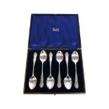 A set of six silver teaspoons, Sheffield 1909, boxed.