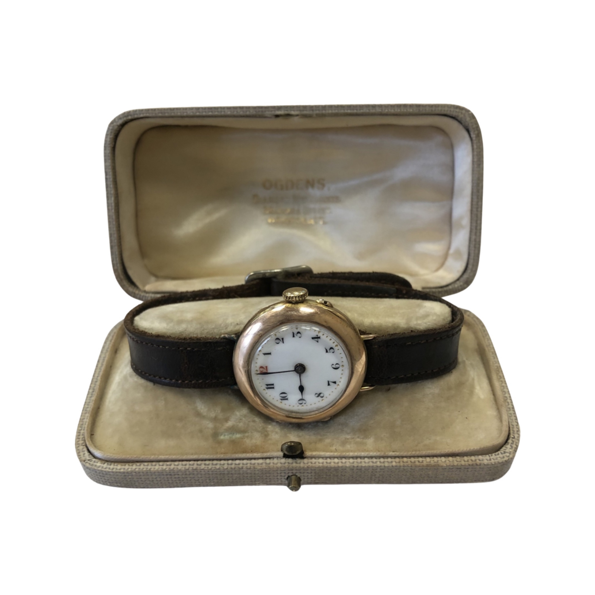 A vintage 9ct gold wristwatch, case 28mm.