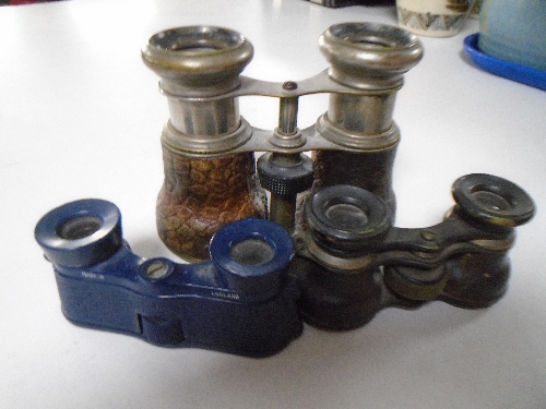 A tray containing pocket compass, cufflinks, tuning forks, metronome, opera and field glasses. - Image 2 of 2