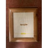 One crate containing forty Xenos 20 cm x 25 cm wooden photo frames, in various finishes,