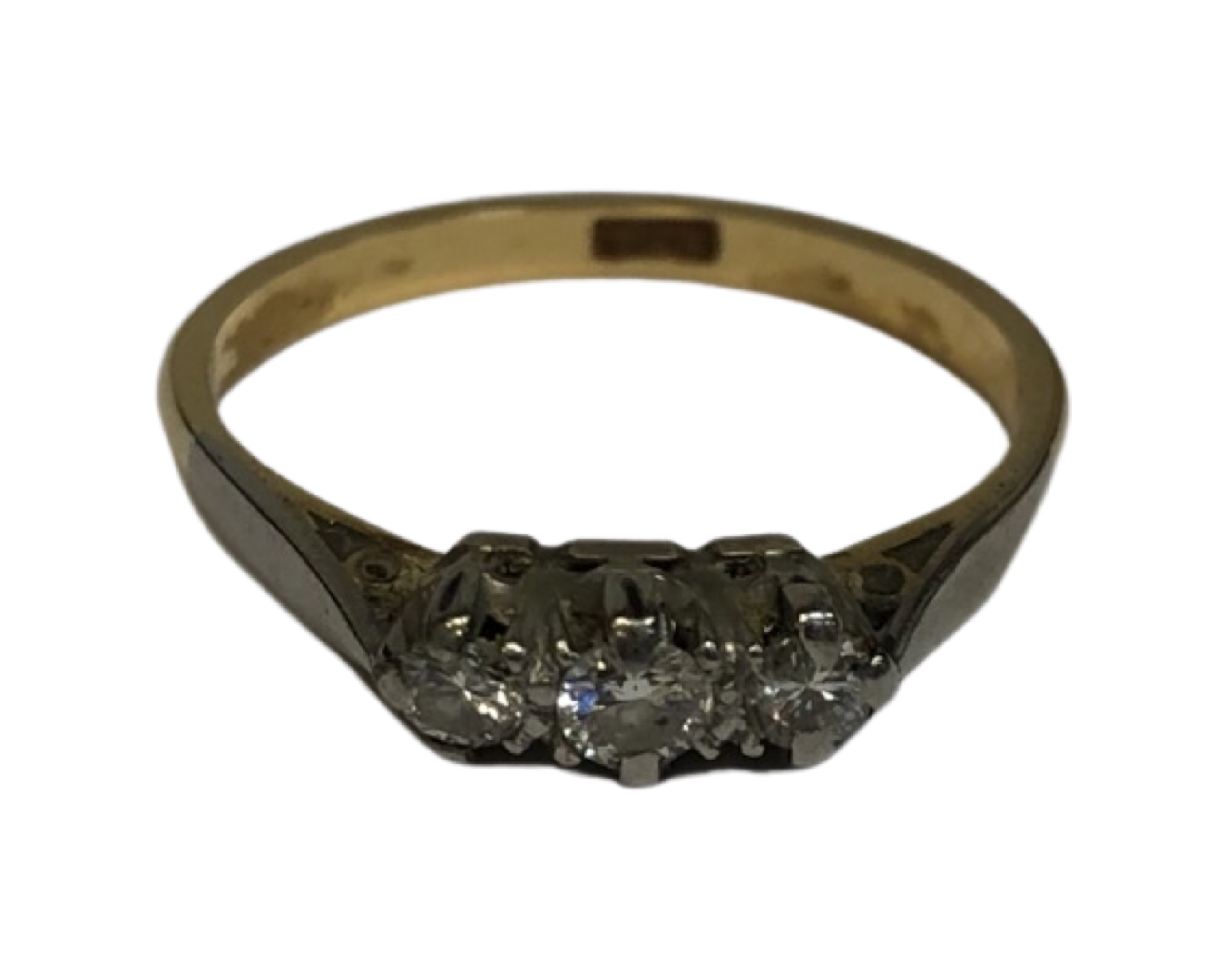 An 18ct yellow gold three stone diamond ring, approximately 0.2ct, 2.5g, size N/O.
