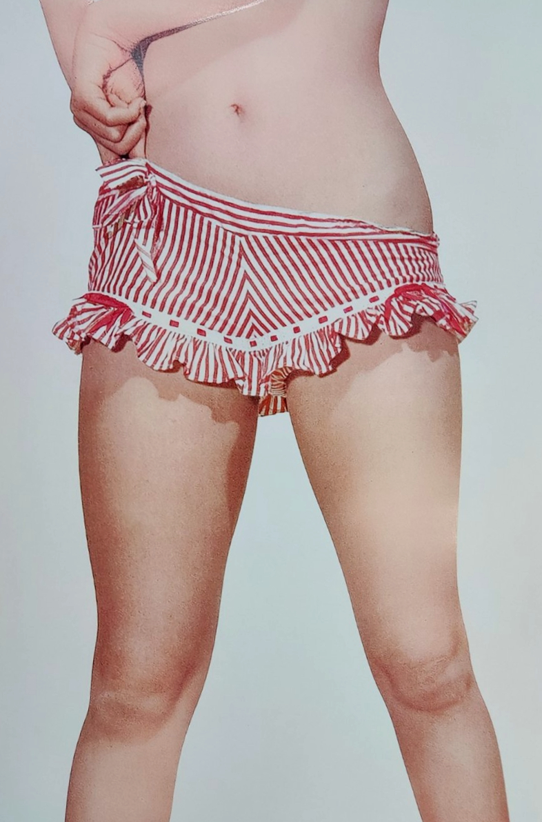 Marilyn Monroe in pink candy striped bikini life-size door panel poster. 62 x21.75 inches (157. - Image 3 of 4
