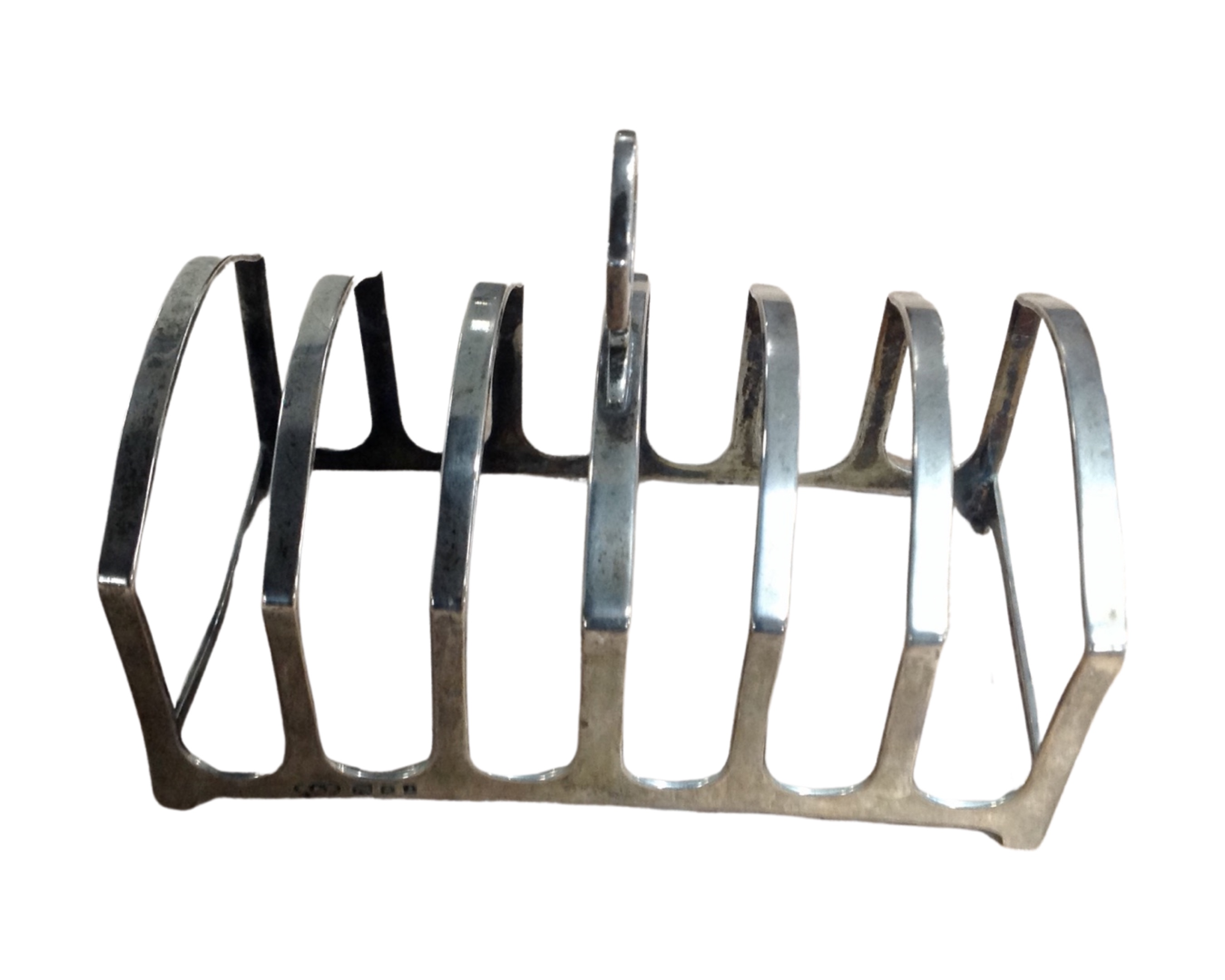 A silver six slice toast rack, London hallmarks (84.